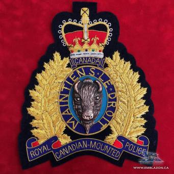 rcmp crest arms coat service badges qualification ee emblazon found ca